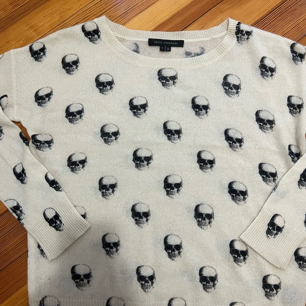 Skull Cashmere Sweater Black White